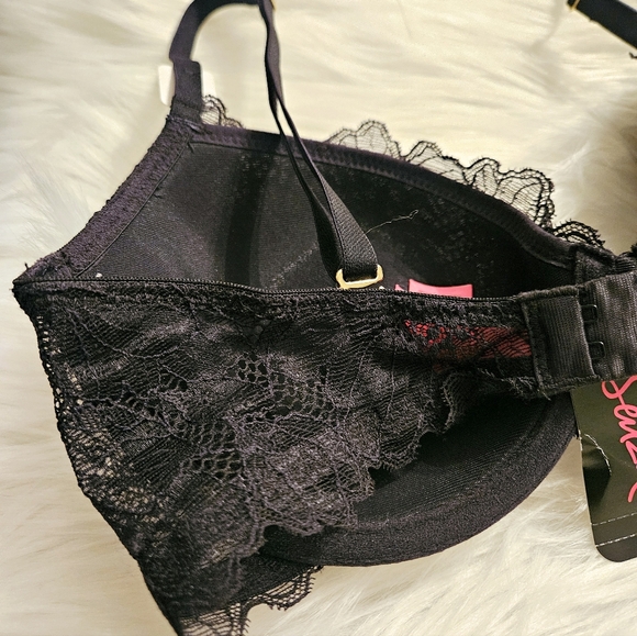 4/$20 New with tags La Senza Black Lace Bra 32D - Picture 6 of 7